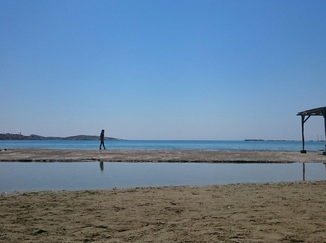 Finikas Beach景点图片