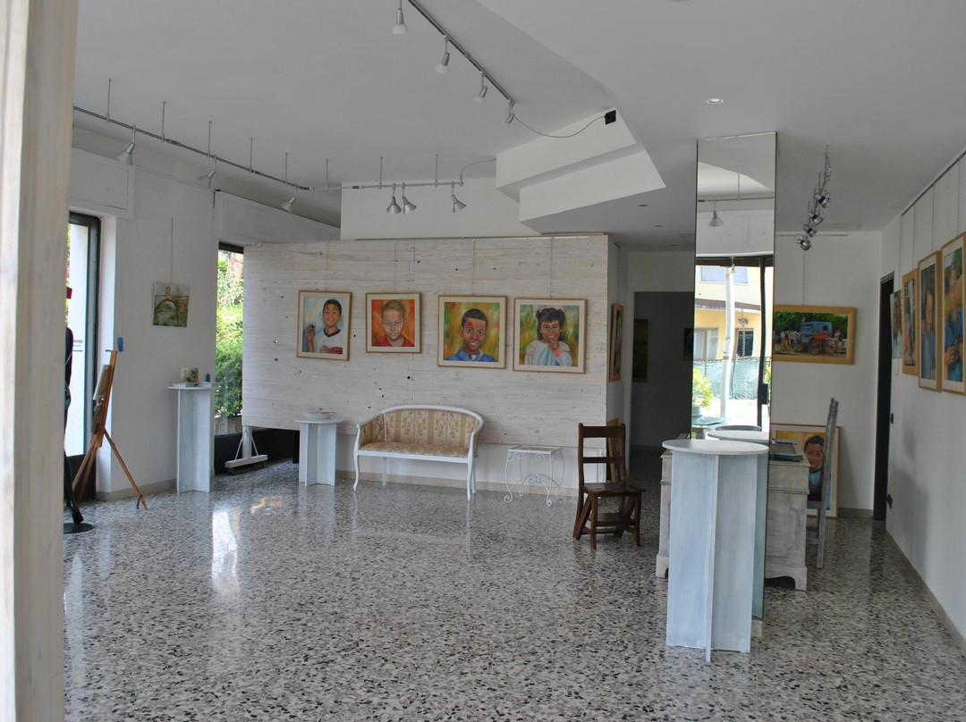 Antonella Falcioni Bottega d'Arte景点图片