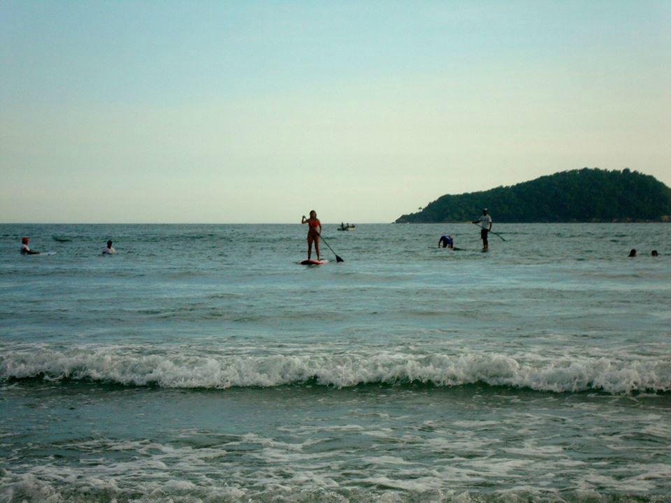 Escola De Surf Meio Da Baleia景点图片