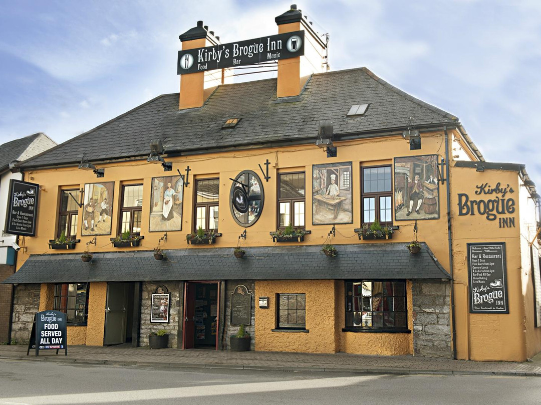 特拉利餐馆和美食-Kirby's Brogue Inn