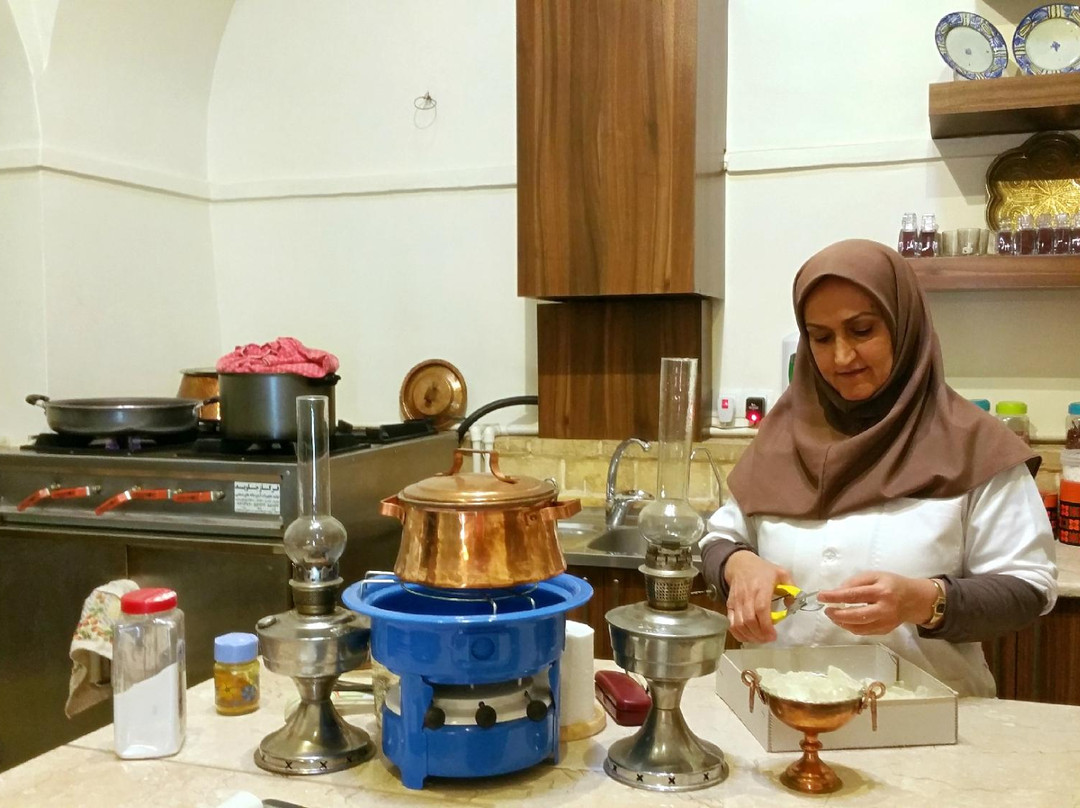 纳坦兹餐馆和美食-Charsooq