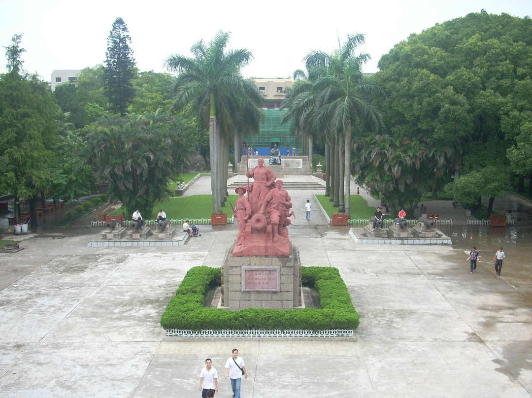 三总兵塑像-舟山市必去景点