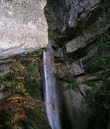 Cascade d'Angon景点图片