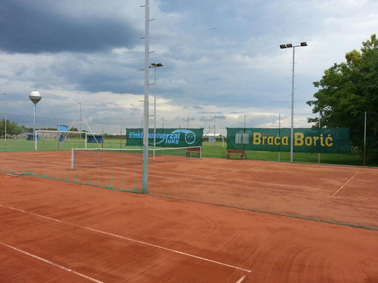 Teniski tereni Lukicevo
