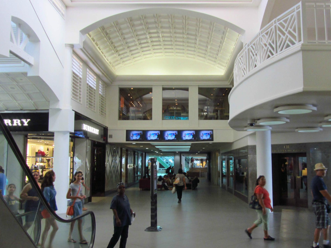 Renaissance Mall-奥腊涅斯塔德必去景点