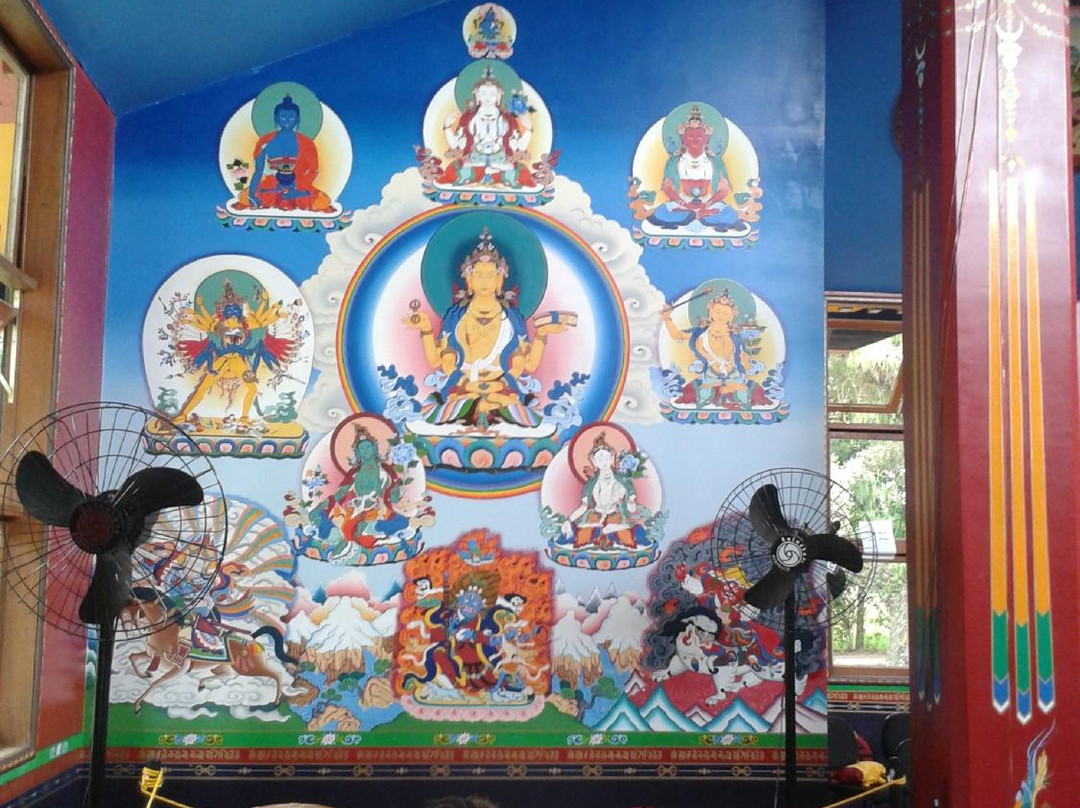 Templo Budista Caminho Do Meio景点图片