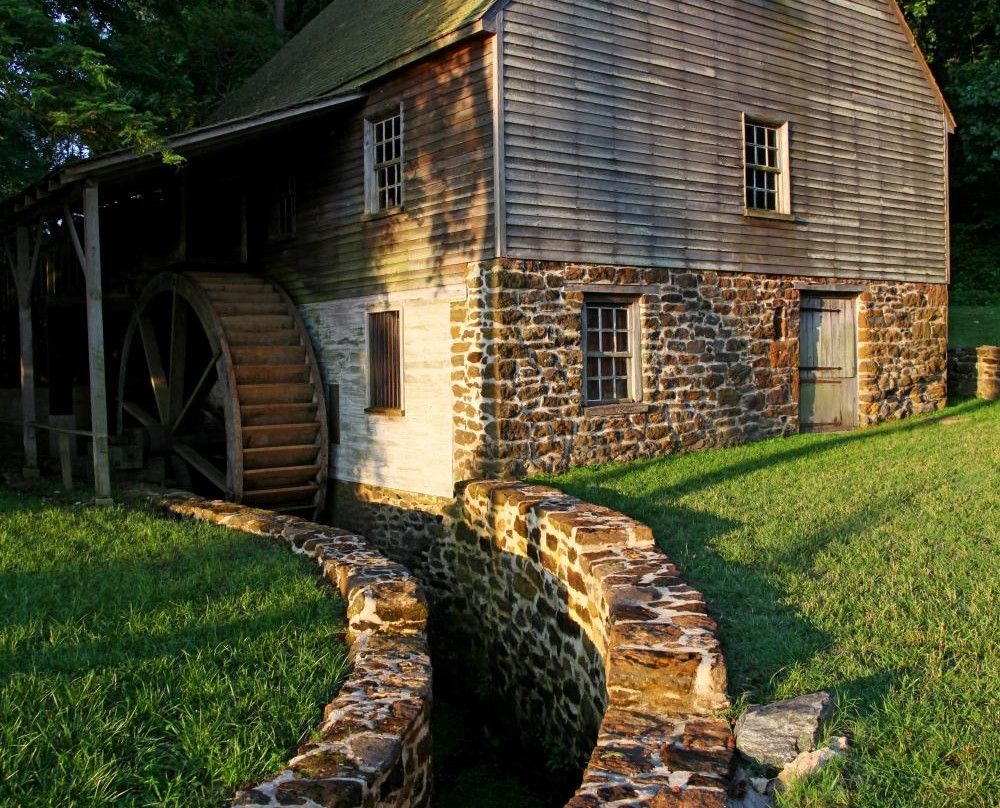 Stratford Hall主图