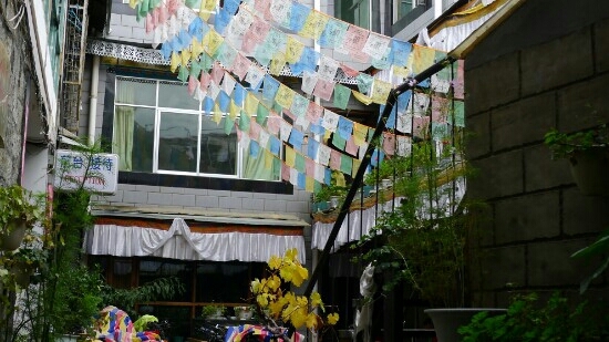 拉萨风马飞扬旅舍（大昭寺八廓街店）-客卧