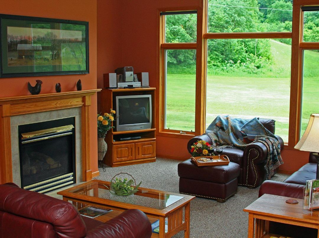 Inn at Lonesome Hollow主图