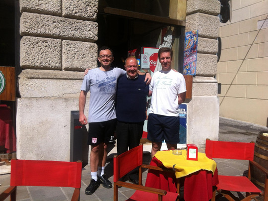 Bar Minerva-维琴查必去景点