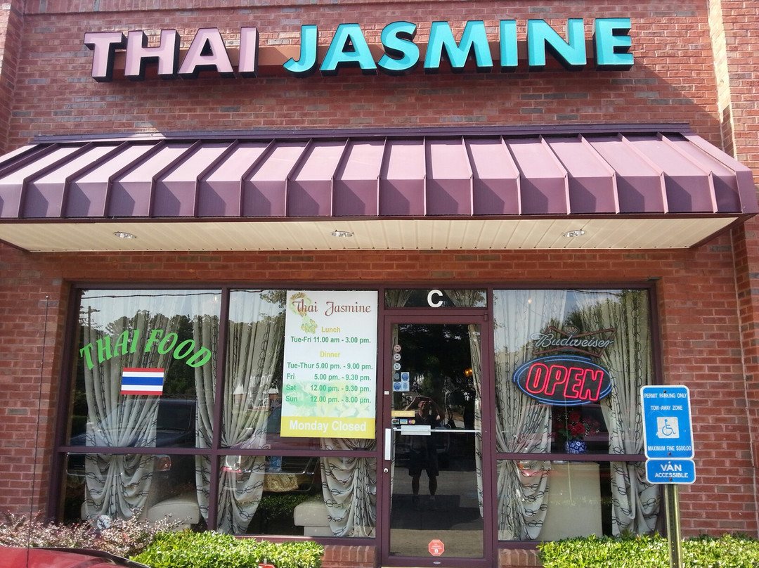 Fayetteville餐馆和美食-Thai Jasmine
