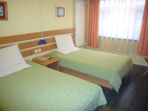 如家酒店·neo(大连中山广场地铁站天津街店)主图