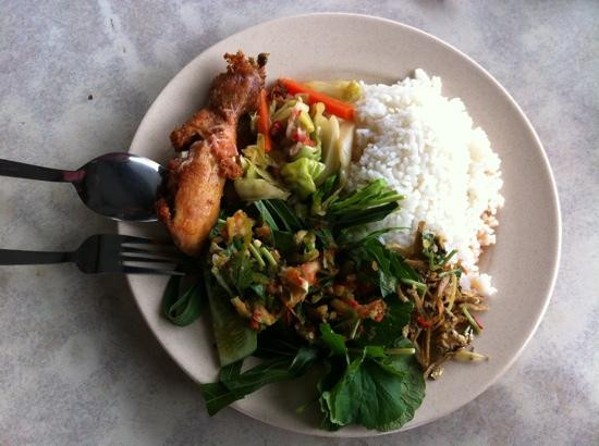 Siburan餐馆和美食-Serapi Corner