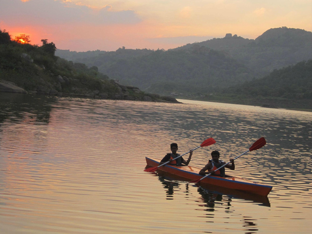 Fever Pitch Basecamp-Magadi必去景点