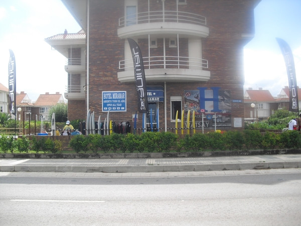 Argonos酒店住宿-Watsay Surf School & Camp