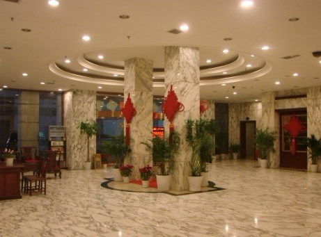 武汉江城大酒店（汉口火车站南广场店）主图