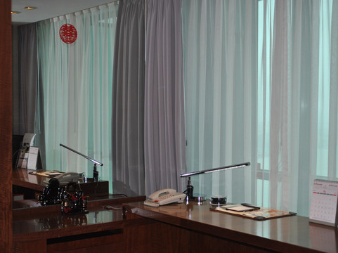 裕景大饭店主图