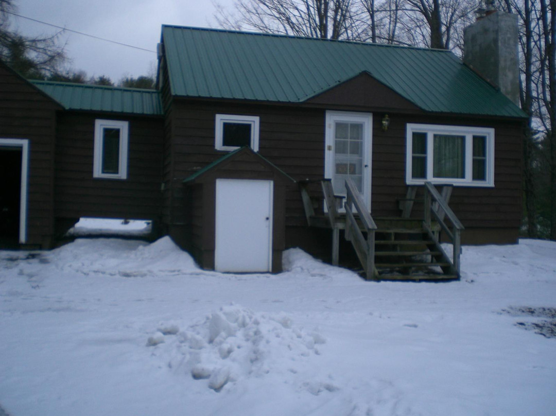 Adirondack Pines B&B and Vacation Rentals主图