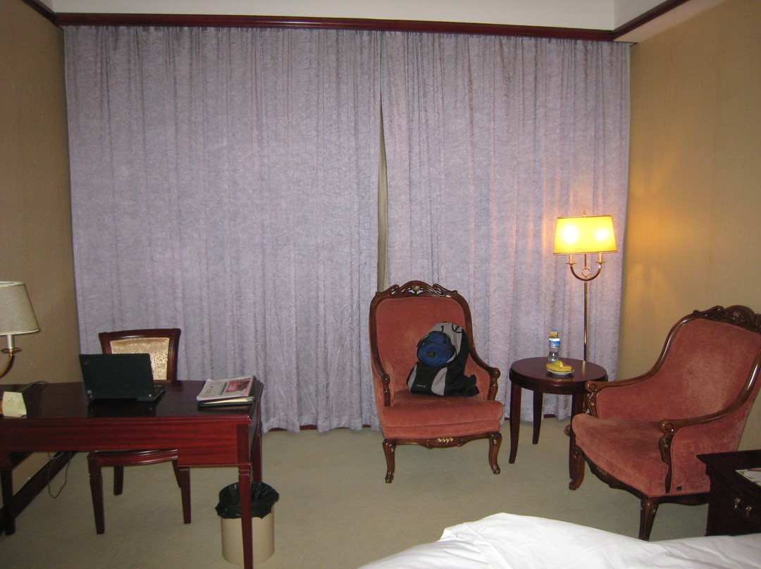 襄樊城市名人酒店航空路店主图