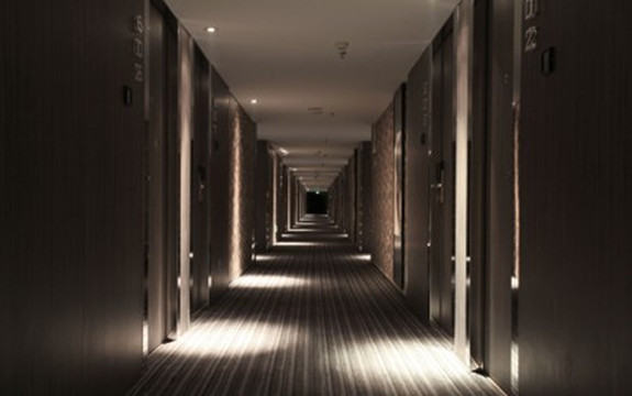 雅斯特酒店（南宁朝阳广场新民地铁站店）主图