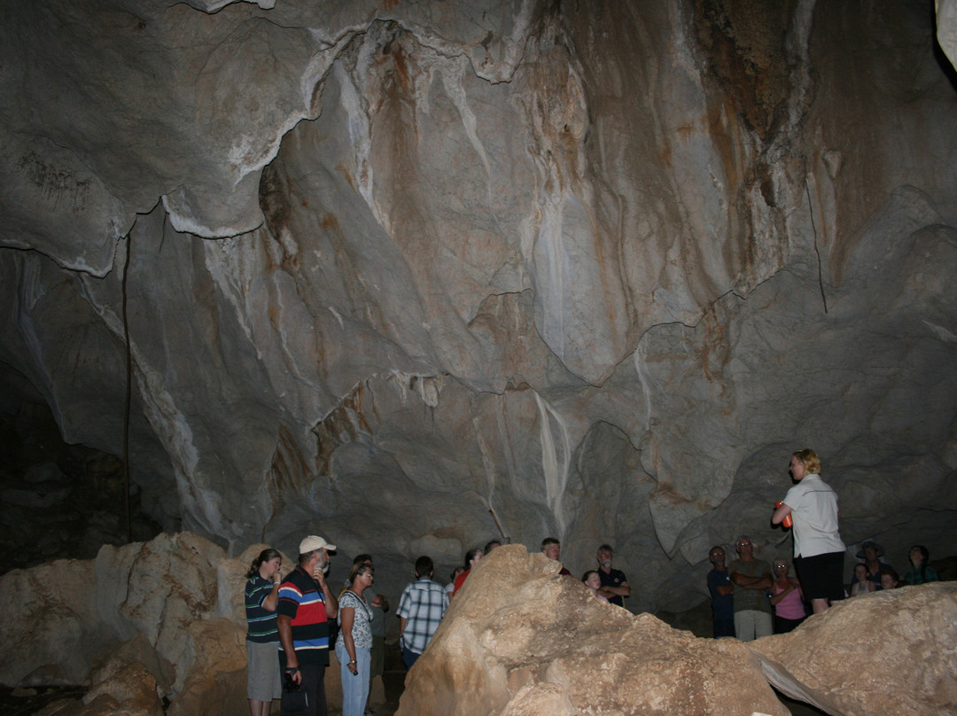 Capricorn Caves-The Caves必去景点