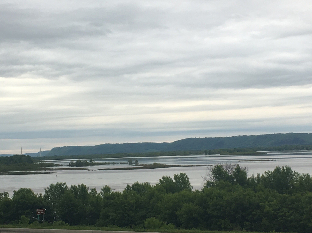 Cochrane餐馆和美食-Eagle View Bar and Grill