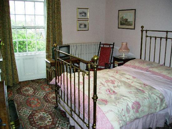 Flamborough Manor-客卧