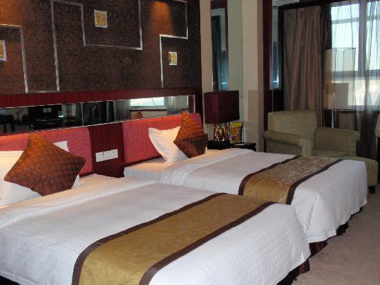 敦煌阳光沙州大酒店主图