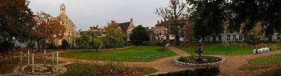 Forbury Gardens-雷丁必去景点