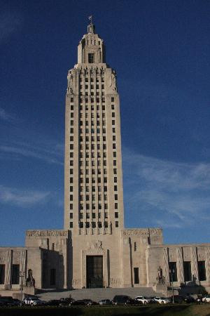 Louisiana State Capitol-巴吞鲁日必去景点