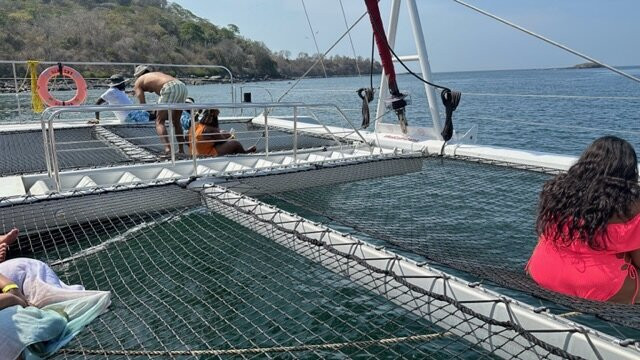 Red Cat Mega Catamaran-巴拿马城必去景点