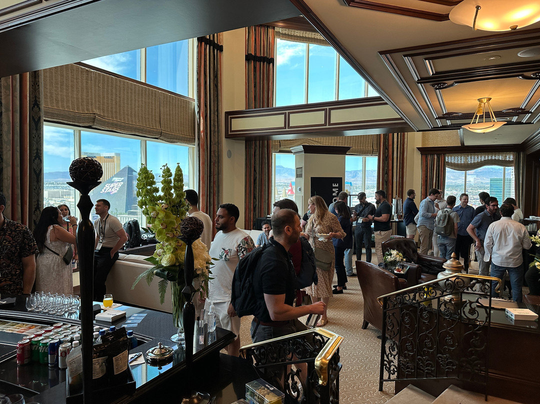 MGM格兰德天空公寓主图