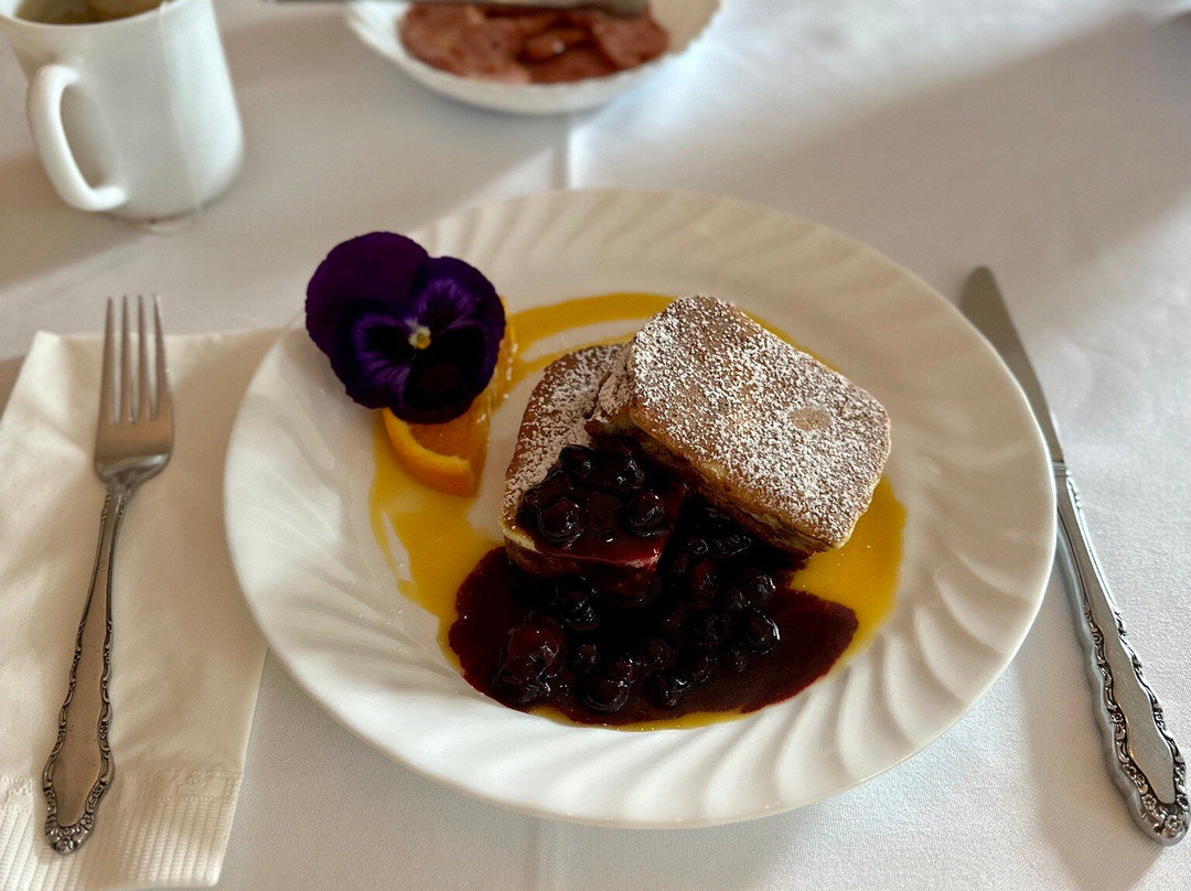 Off Our Rockies Bed and Breakfast主图