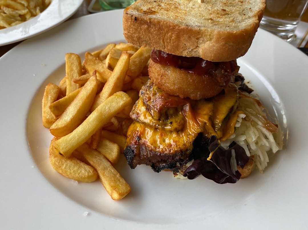 兰达尔维卡内菲旅馆主图