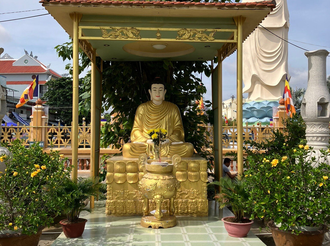 Vinh Trang Temple-美拖市必去景点