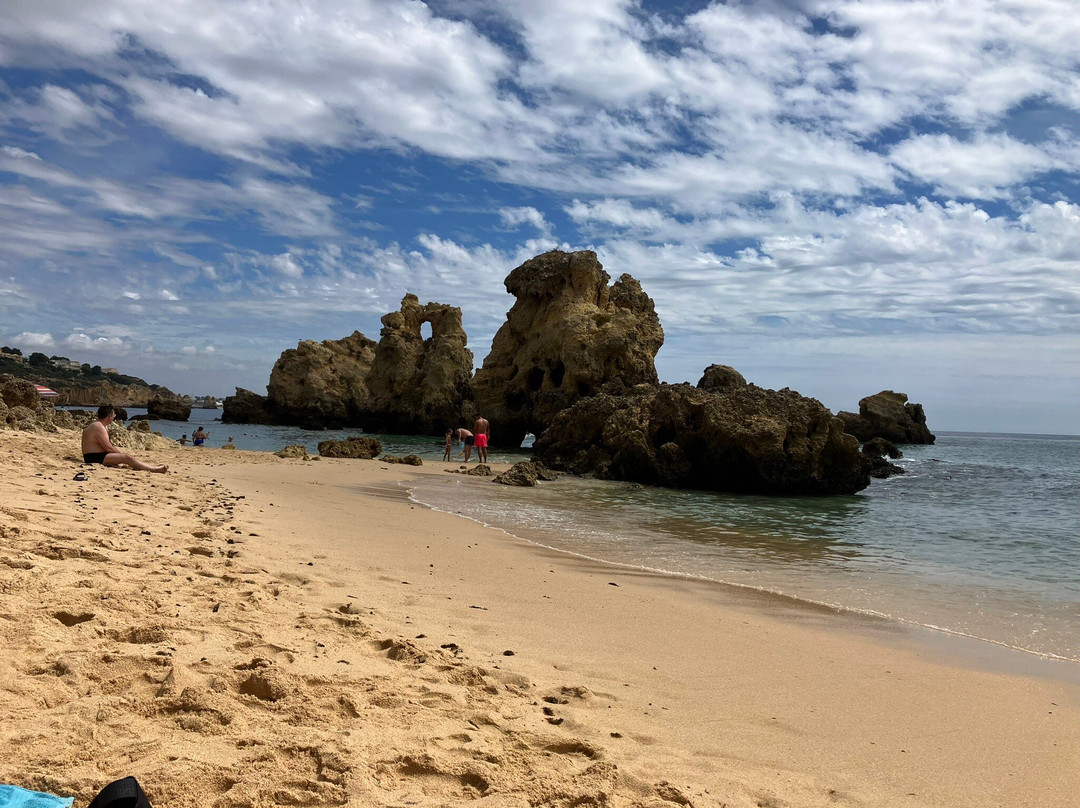 Praia dos Arrifes-阿尔布赞拉必去景点