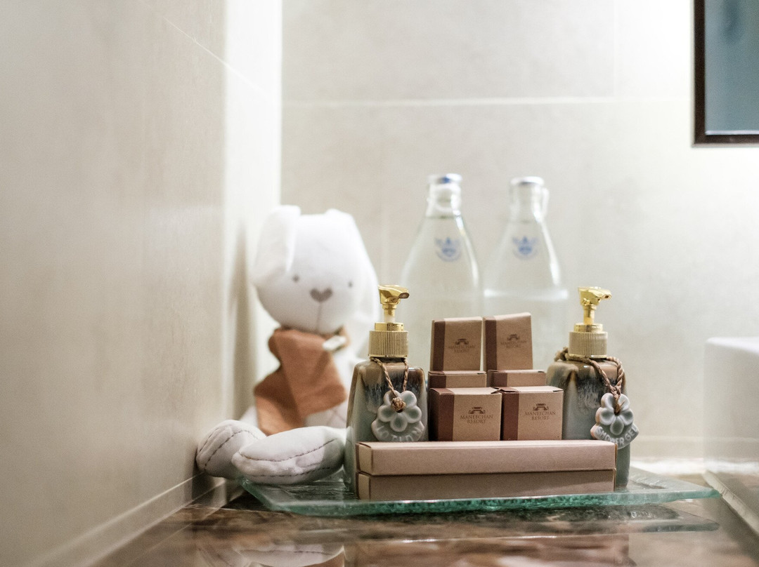 曼尼晨度假酒店主图