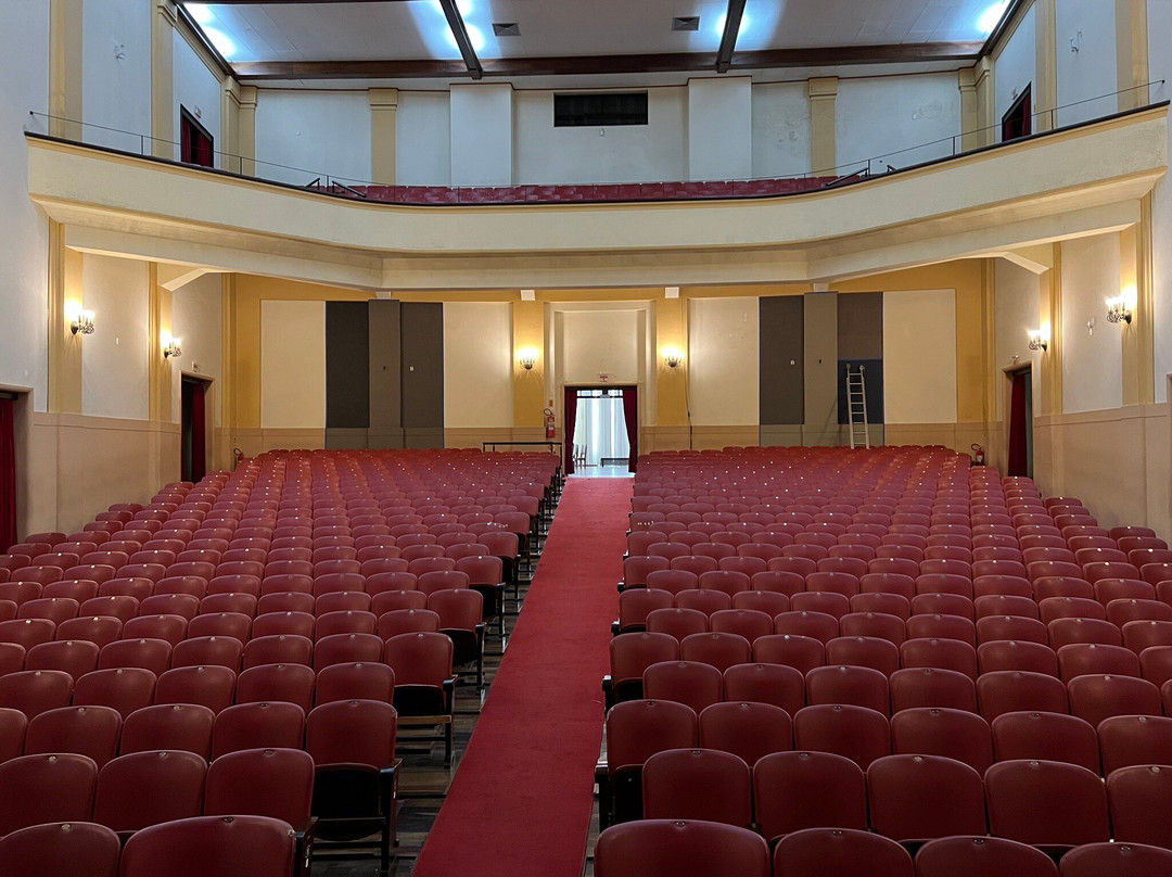 Teatro Carlos Gomes-Blumenau必去景点