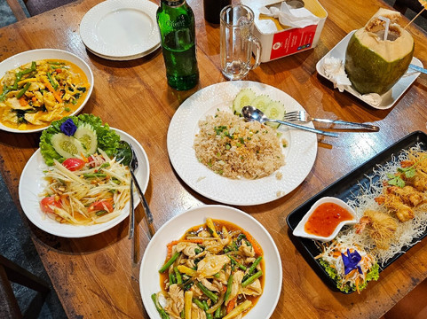 ไม้ขาว เมมโมรี่ บาร์