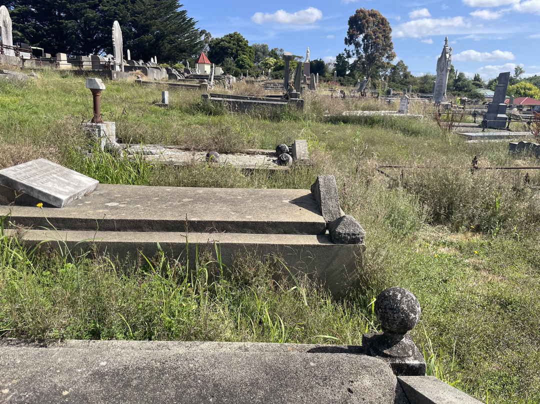 Ballan cemetery-Ballan必去景点