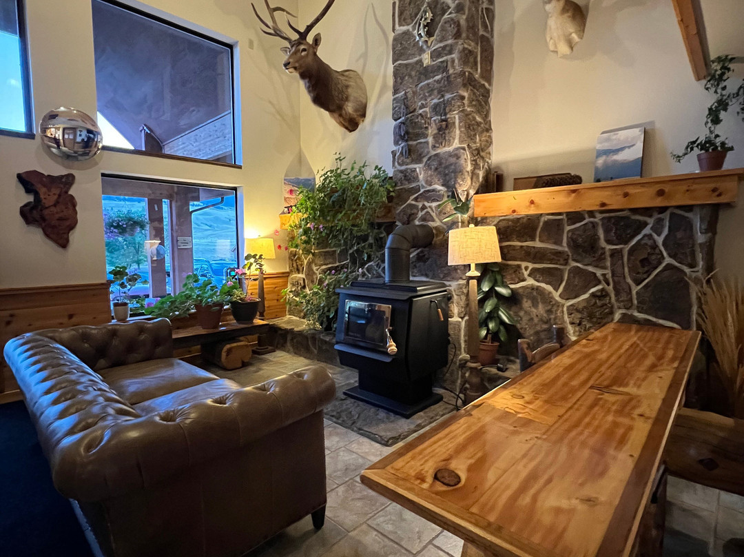 黄石村酒店主图