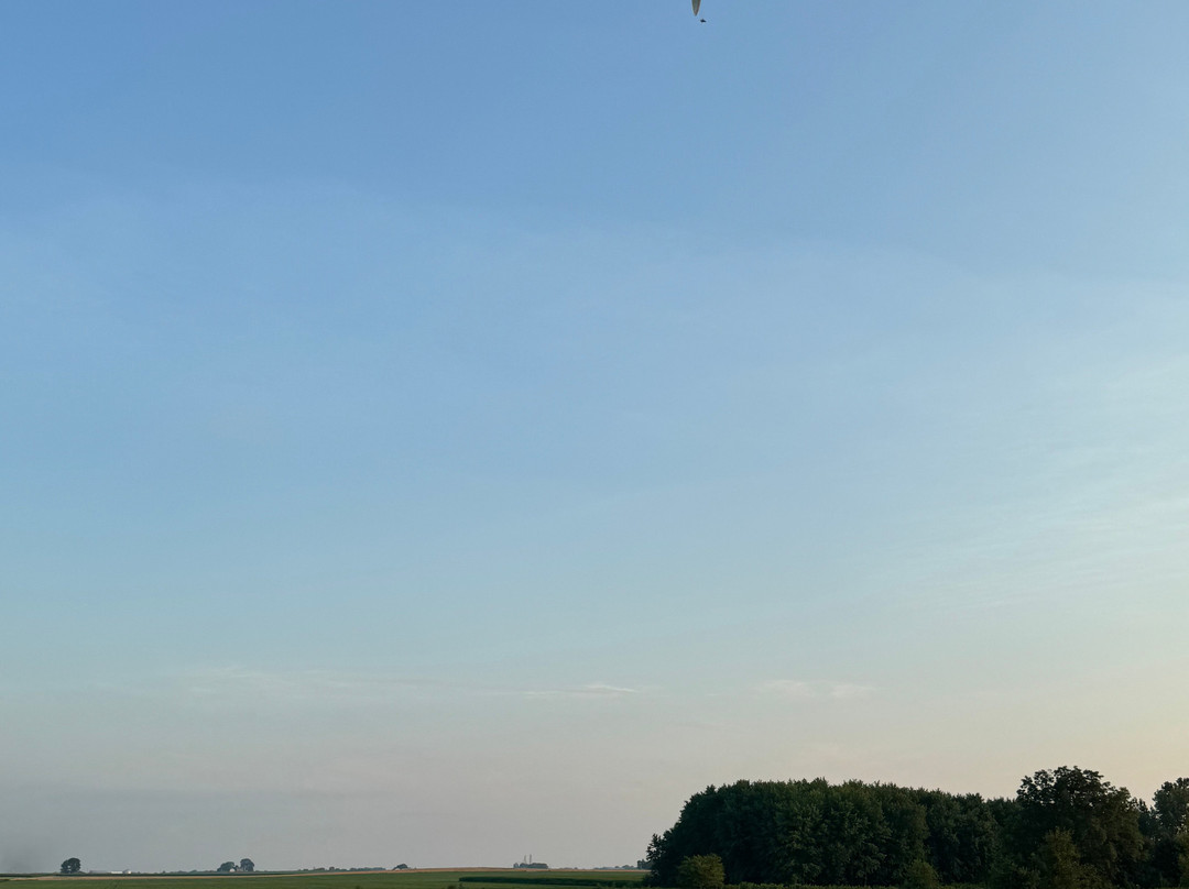 Paragliding Unlimited-圣路易斯必去景点