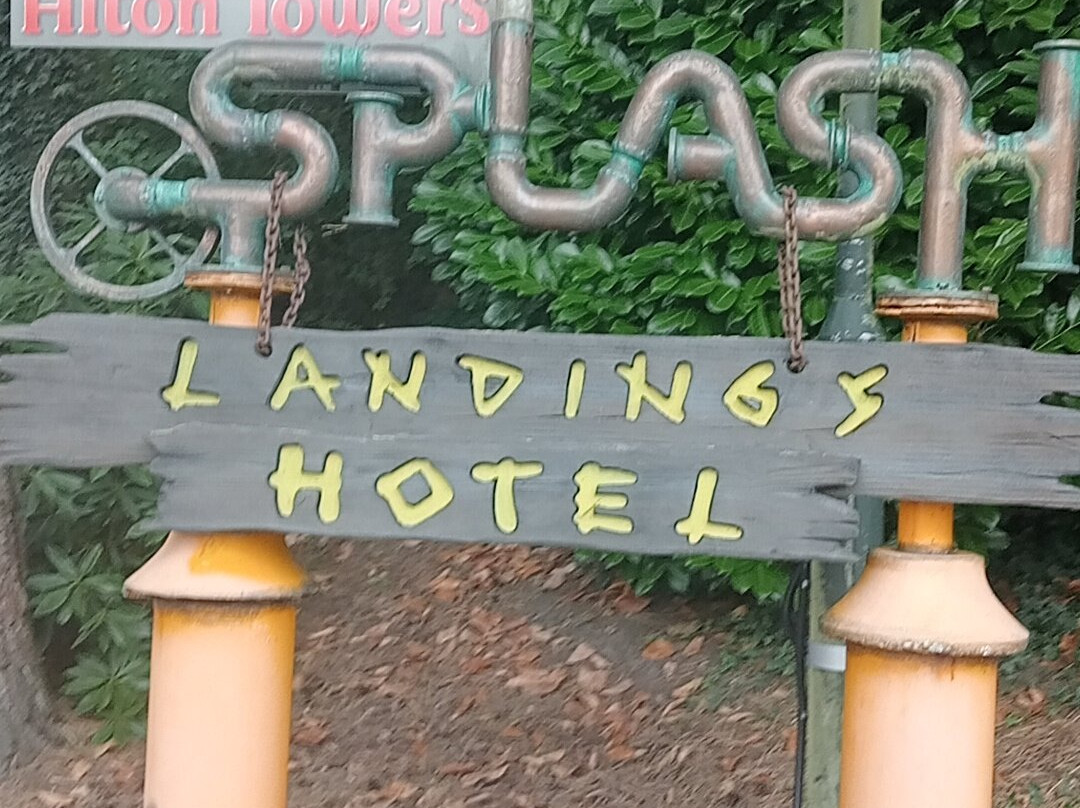 Splash Landings Hotel主图