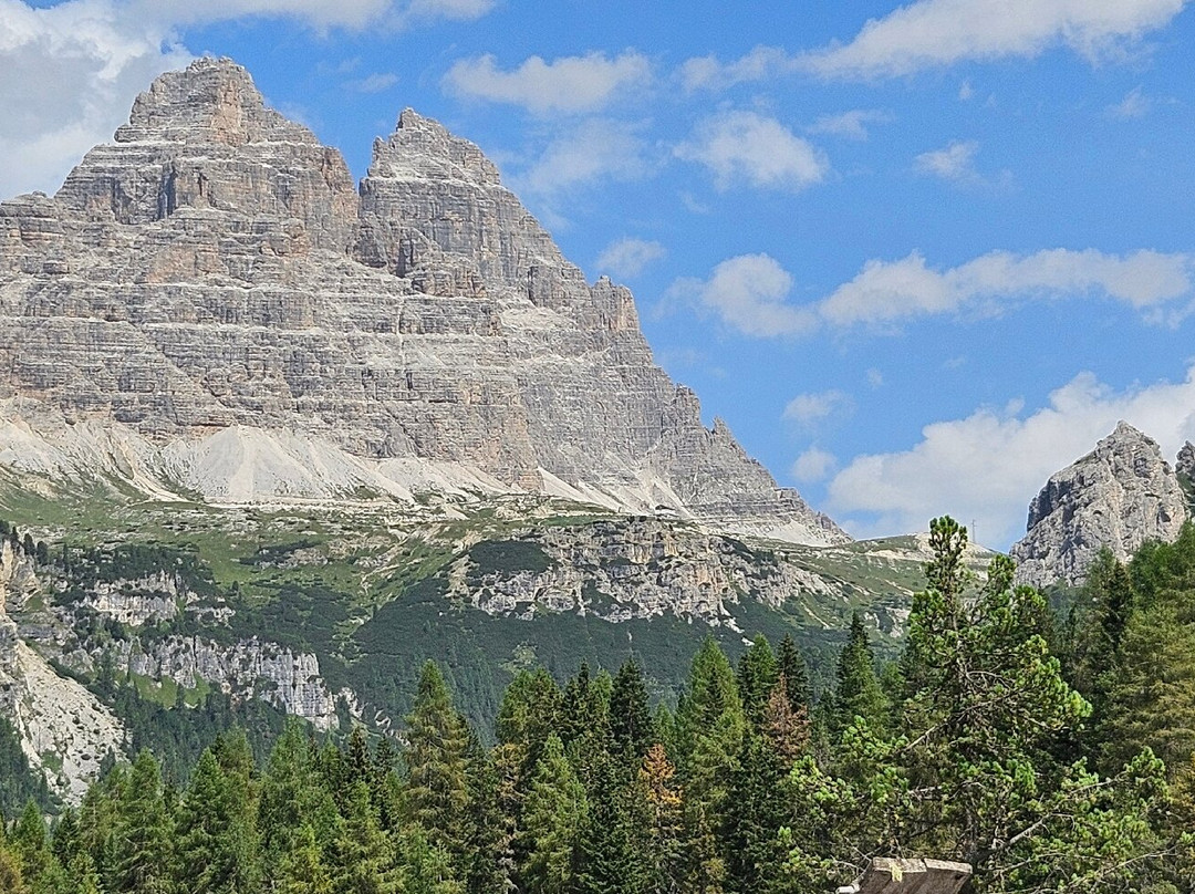 Lago d'Antorno景点图片