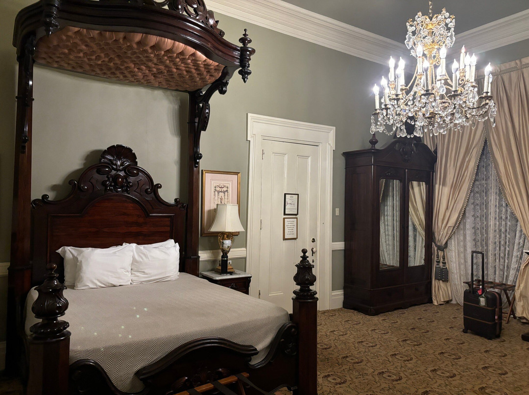 Dunleith Historic Inn by J Collection Hotels景点图片