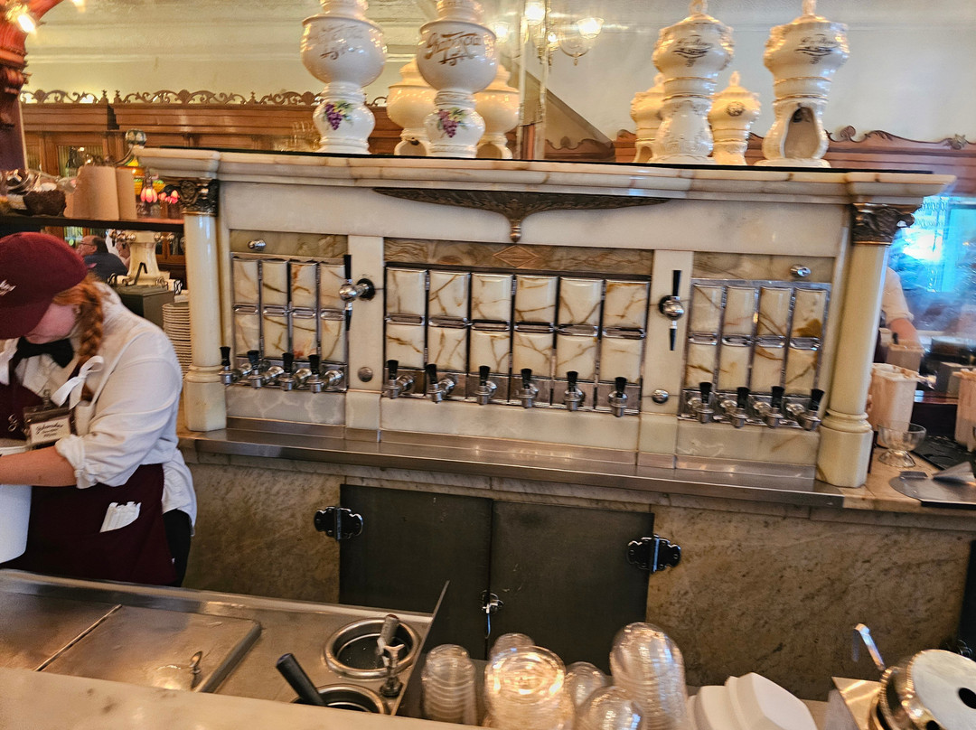 Zaharakos Ice Cream Parlor and Museum景点图片
