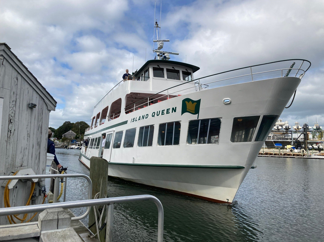 Island Queen Ferry景点图片