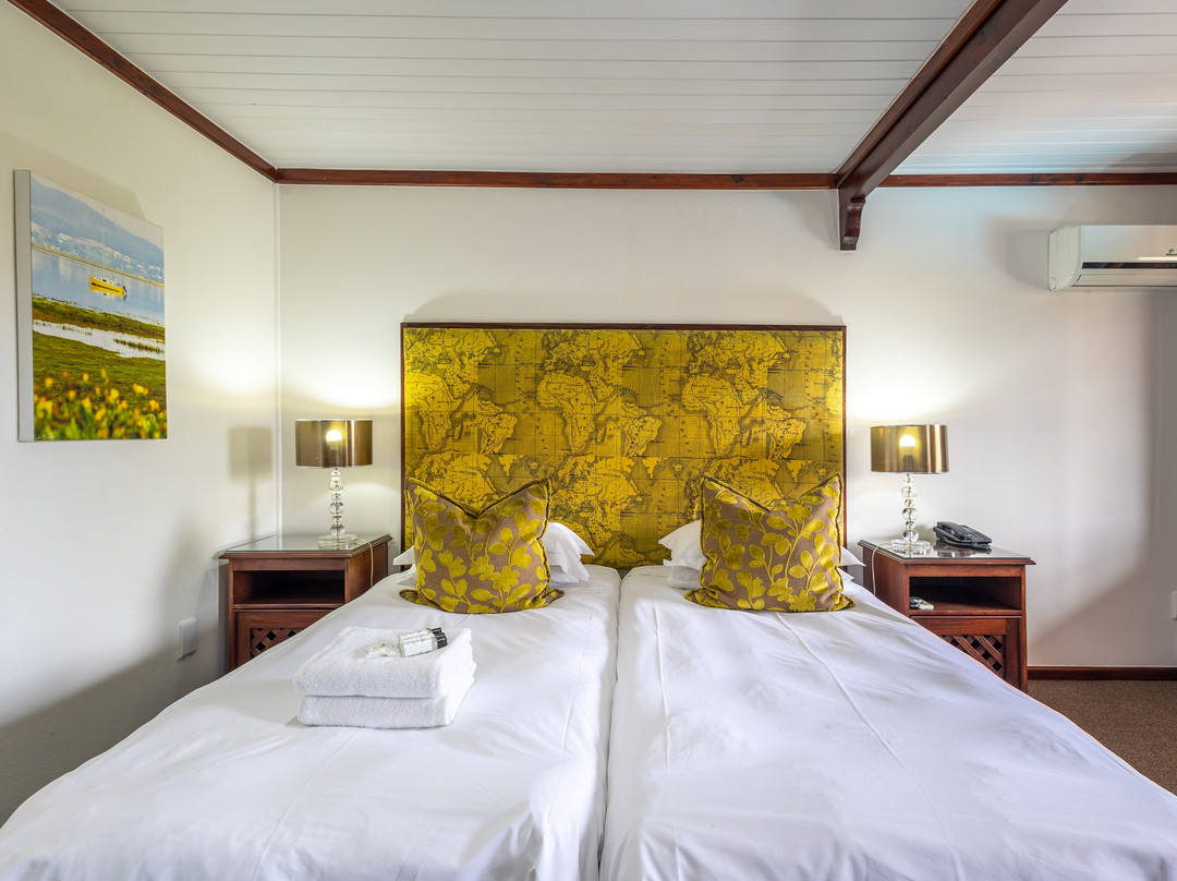 Knysna Log-inn Hotel