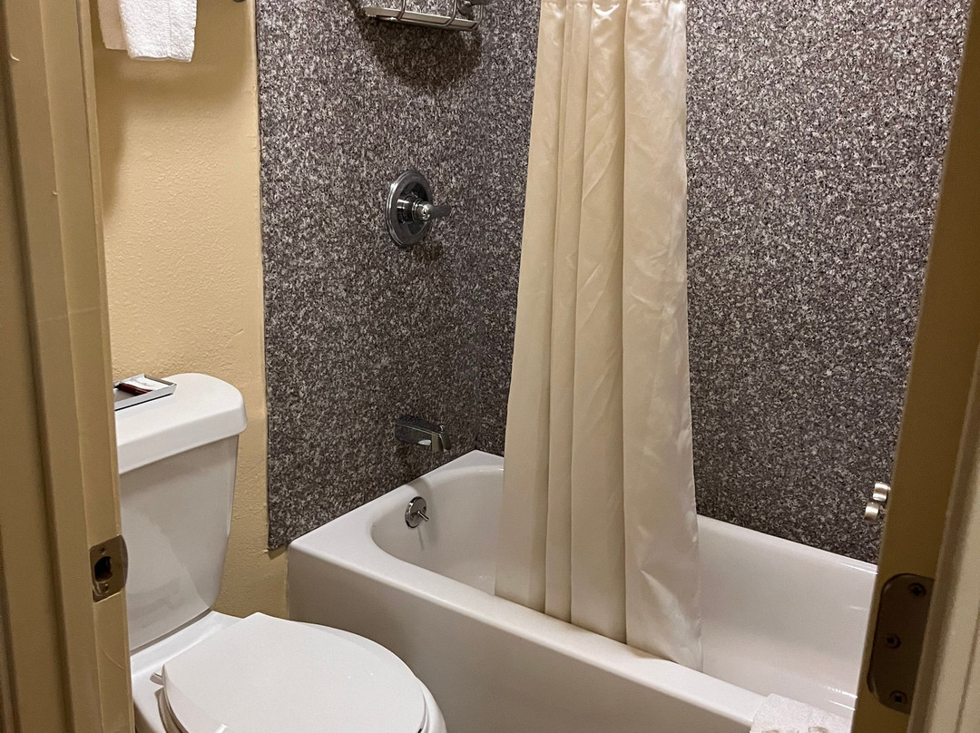 Westwoods Motel主图