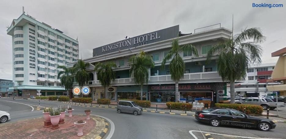 Kampong Membalua酒店住宿-金士顿商务酒店